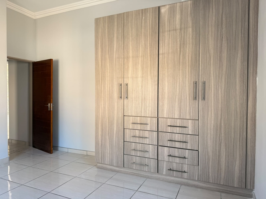 3 Bedroom Property for Sale in Geelhoutpark North West